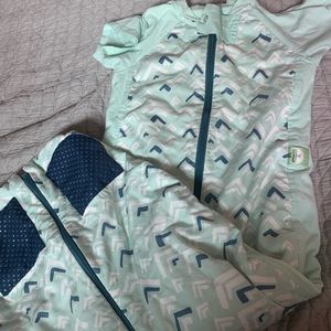 Ergo Pouch 2-4T organic cotton 1.0 tog sleep suit